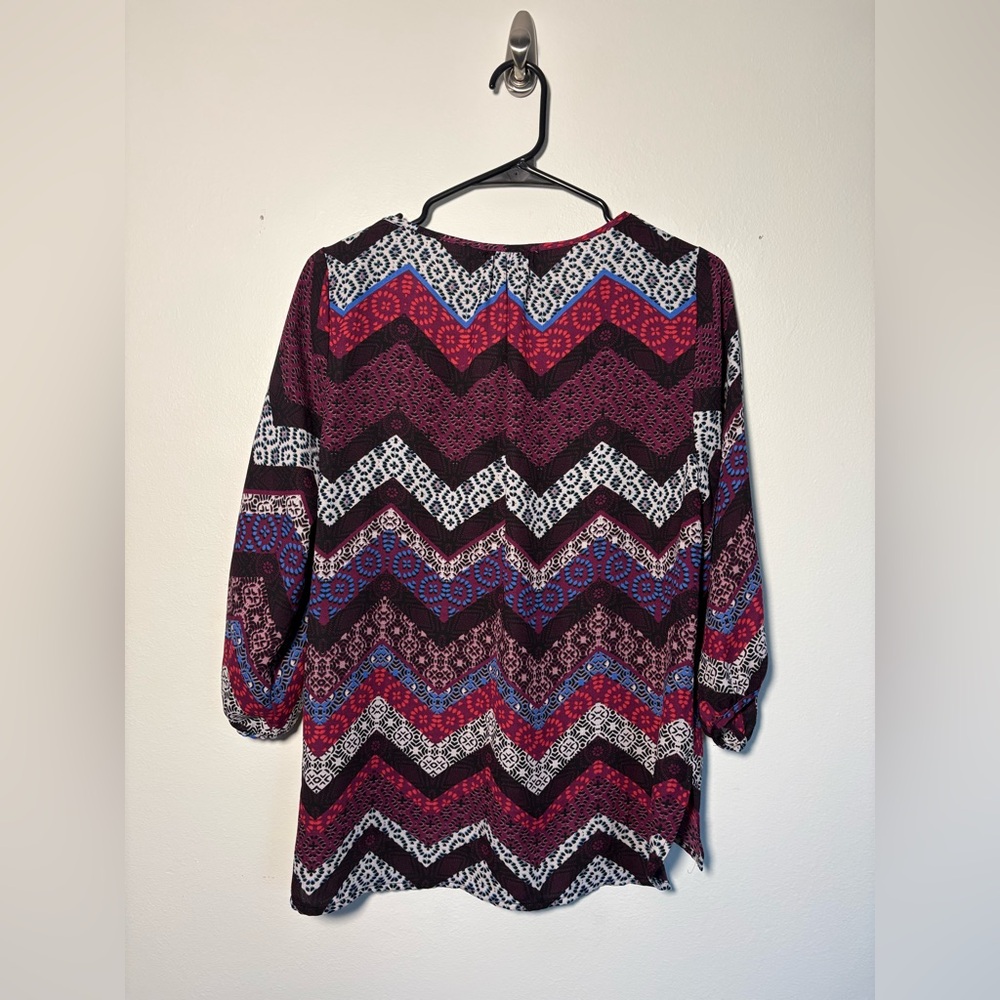 Chevron Patterned Blouse - Picture 3 of 5